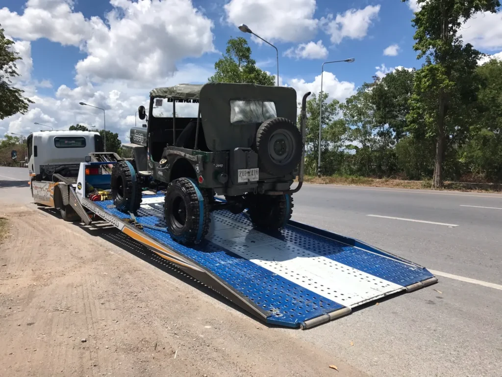 รับขนย้ายรถยนต์ แหลมฉบัง